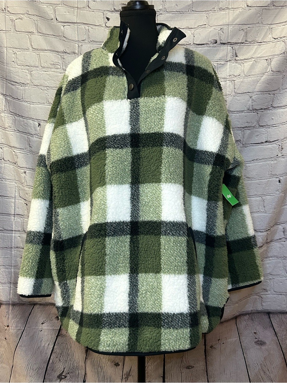 dip Green and White Plaid Sherpa Zip-Up Pullover